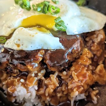 Joey's Kitchen Napili - Joey's Loco Moco. Great quality Maui beef patty and balanced ratio of meat/rice/gravy. - Filipino Near Me - Lahaina, Hawaii