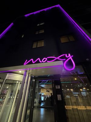 Moxy Berlin Ostbahnhof by null