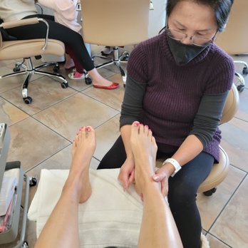 K&T Nails and Spa - Massage after my pedicure! Sooo relaxing! - Waxing Near Me - Cypress, California