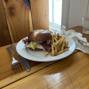 Bird's Nest Cafe - Turkey Bacon and Fries - Breakfast & Brunch Near Me - Nashville, Indiana