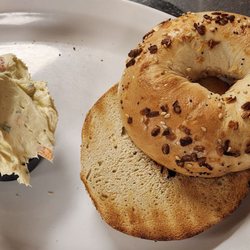 Kugel's Deli - Bagel with vegetable cream cheese