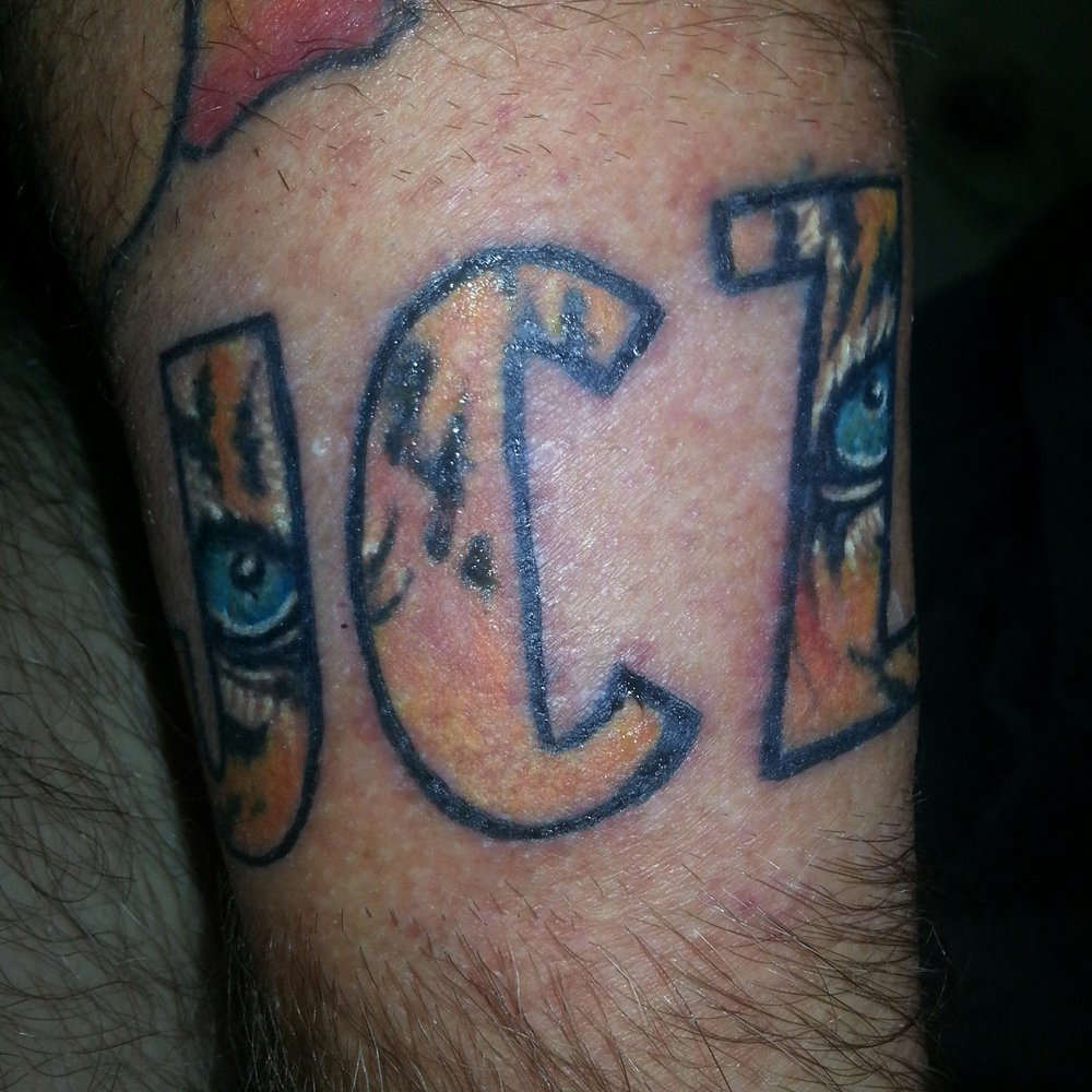 Victory Tattoo - A tribute to my mom. Thats a tiger looking out from inside. Beware to the person who murdered her. - Tattoo Near Me - West Sacramento, California Victory Tattoo - A tribute to my mom. Thats a tiger looking out from inside. Beware to the person who murdered her. - Tattoo Near Me - West Sacramento, California