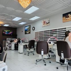 Top Nails & Spa