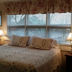 Oxbow Bed & Breakfast - The Shelby Room with King or 2 Twin Beds at Oxbow Bed and Breakfast