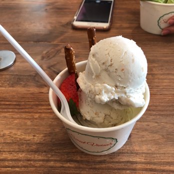 Cocohodo - Coconut ice cream - Coffee & Tea Near Me - Katy, Texas