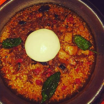 Arume - Duck paella with garlic cream, peppers, and mushrooms. Yum!!! - Mediterranean Near Me - Barcelona, B Arume - Duck paella with garlic cream, peppers, and mushrooms. Yum!!! - Mediterranean Near Me - Barcelona, B
