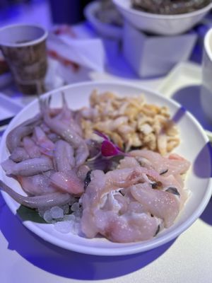 Chong Qing Wharf Hot Pot & LAANKEE LEMON TEA山城码头火锅&澜记港式茶饮 by null