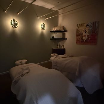 Ihealing Thai Massage and Cupping - Super clean and comfy warm beds - Massage Therapy Near Me - Cypress, Texas Ihealing Thai Massage and Cupping - Super clean and comfy warm beds - Massage Therapy Near Me - Cypress, Texas