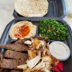 Mashawi Grill - Shawarma mix plate with hommus and tabouli