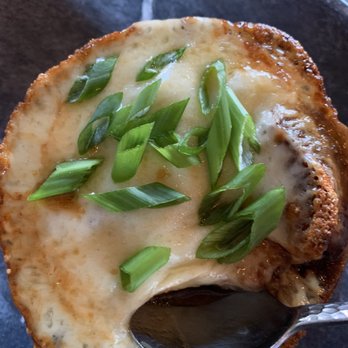 La Cabra Brewing Smokehouse - French Onion Soup - Brewpubs Near Me - Bryn Mawr, Pennsylvania La Cabra Brewing Smokehouse - French Onion Soup - Brewpubs Near Me - Bryn Mawr, Pennsylvania