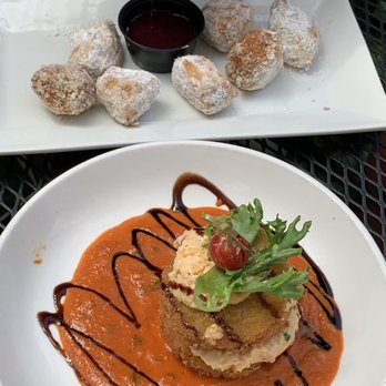 Eli's Table - Fried green tomatoes with home made pimento cheese, benigns, mixed berries with granola and yogurt, Chicken and waffles - Southern Near Me - Charleston, South Carolina Eli's Table - Fried green tomatoes with home made pimento cheese, benigns, mixed berries with granola and yogurt, Chicken and waffles - Southern Near Me - Charleston, South Carolina