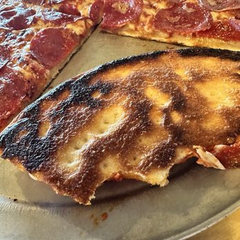Pizza Place - Burnt crust, very crunchy as well. - Pizza Near Me - Tropic, Utah