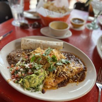 Pappasito's Cantina - Cheese enchilada, and beef burro - Tex-Mex Near Me - Shenandoah, Texas