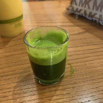 Summer Tap Juice Bar - Wheatgrass Shot - Juice Bars & Smoothies Near Me - Sarasota, Florida