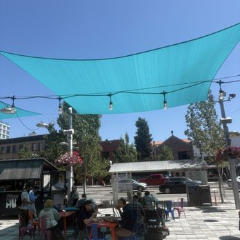 Sliver Pizzeria - Extra outdoor seating - Pizza Near Me - Berkeley, California Sliver Pizzeria - Extra outdoor seating - Pizza Near Me - Berkeley, California