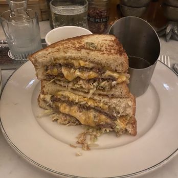 Maison Pickle - Patty melt - Cocktail Bars Near Me - New York, New York