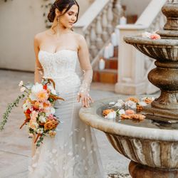 April Simmons Photography - bride and bouquet at fountain san luis obispo wedding photographer