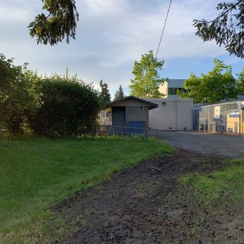 Hillwood Park - Small building is the restroom building. - Parks Near Me - Shoreline, Washington Hillwood Park - Small building is the restroom building. - Parks Near Me - Shoreline, Washington