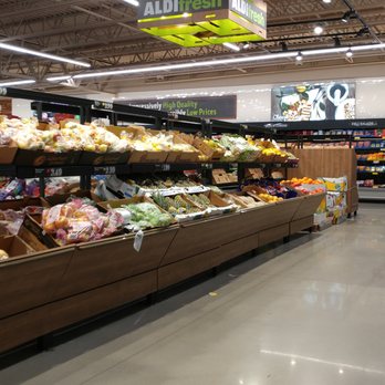 ALDI - Half of the produce at Aldi's in Chambersburg PA - Grocery Near Me - Chambersburg, Pennsylvania