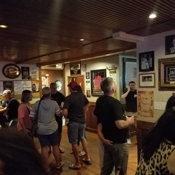 Kelley O'Neil's - Music Venues Near Me - Honolulu, Hawaii Kelley O'Neil's - Music Venues Near Me - Honolulu, Hawaii
