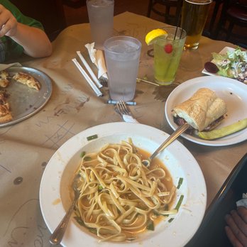 Dancing Tomato Caffé - Pizza, pastrami sandwich (YUMM) and the spiced butter shrimp pasta. Everything tastes so good!!! - Italian Near Me - Yuba City, California