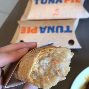 Jollibee - Tuna pie - Fast Food Near Me - Quezon City, NCR Jollibee - Tuna pie - Fast Food Near Me - Quezon City, NCR