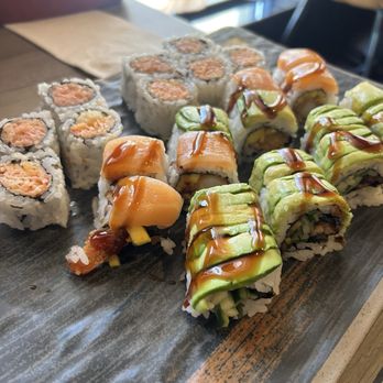Hokkaido Sushi - Rainbow roll, salmon, crab, and eel - Sushi Bars Near Me - Schenectady, New York