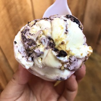 Cone Slingers - Mini blueberry cheesecake icecream - Ice Cream & Frozen Yogurt Near Me - Carrollton, Virginia