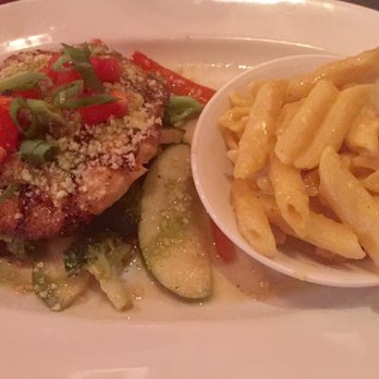 Marlow's Tavern - Salmon and Macaroni & Cheese - Burgers Near Me - Tucker, Georgia
