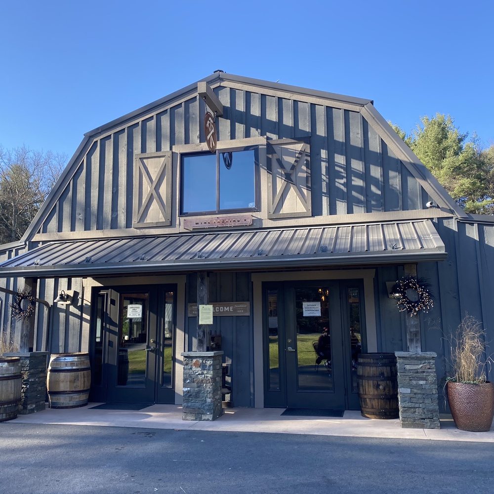 Three Hammers Winery - Lovely winery! - Wineries Near Me - Hawley, Pennsylvania Three Hammers Winery - Lovely winery! - Wineries Near Me - Hawley, Pennsylvania