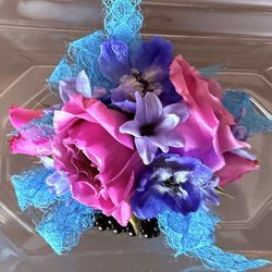 House of Flowers DFW - Corsage