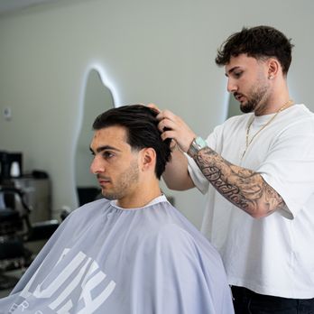 Lavish Barber Studio - Barbers Near Me - North Miami Beach, Florida Lavish Barber Studio - Barbers Near Me - North Miami Beach, Florida