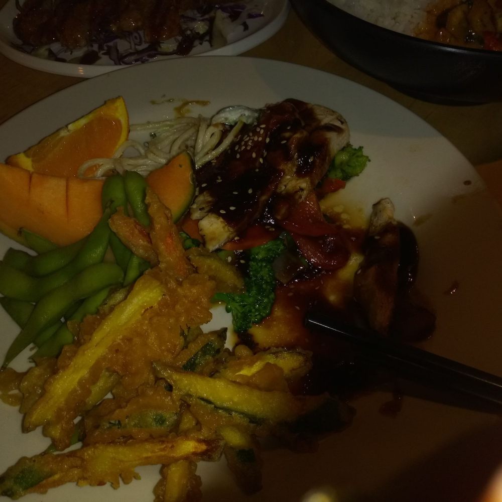 Saica Restaurant - Appetizer. Chicken. Fruit. Noodles. Vegetables - Japanese Near Me - Ann Arbor, Michigan