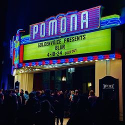 The Fox Theater - Pomona - Blurrr before the performance at Coachella!!