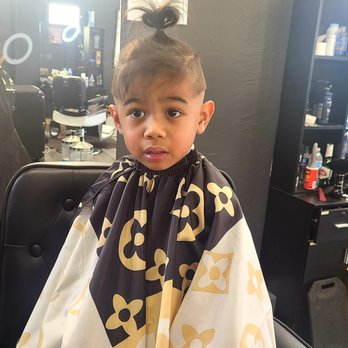 Neighborhood Cutz - Ready for his haircut @ Neighborhood Cutz - Barbers Near Me - Los Angeles, California Neighborhood Cutz - Ready for his haircut @ Neighborhood Cutz - Barbers Near Me - Los Angeles, California