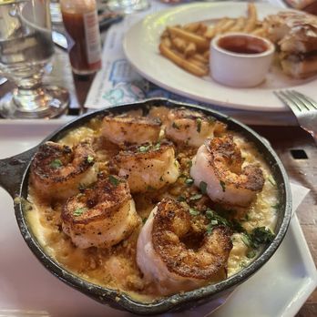 Shadowbrook - Scampi Mac n cheese - American Near Me - Capitola, California