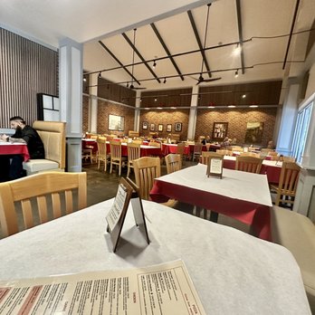 Tony And Luigis - the dining area - Italian Near Me - Georgetown, Texas Tony And Luigis - the dining area - Italian Near Me - Georgetown, Texas