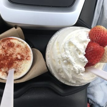 Antojitos Colibri - Esquite with chili powder (left), frozen strawberries with cream (right) - Juice Bars & Smoothies Near Me - Reno, Nevada