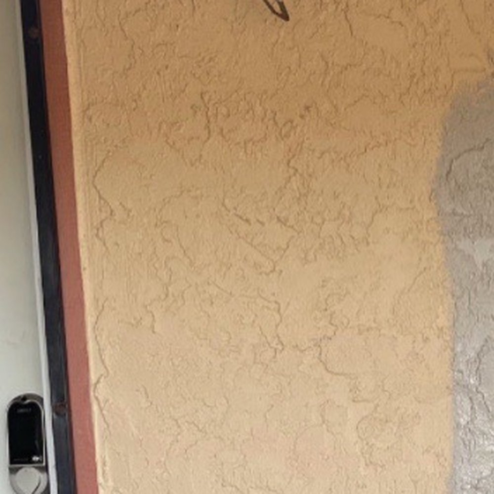 Blinking Bulb - Before he replaced outside light fixture - Electricians Near Me