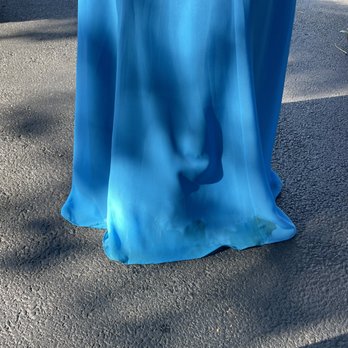 EasyWay Limo - The green/brown liquid on my dress after sitting at the front of the limo cabin facing the back on the passenger side of the vehicle - Limos Near Me - Skokie, Illinois