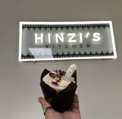 Hinzi’s Kitchen by null