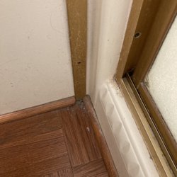 Photo of Maid VIP - Thousand Oaks, CA, US. Corner of bathroom and shower