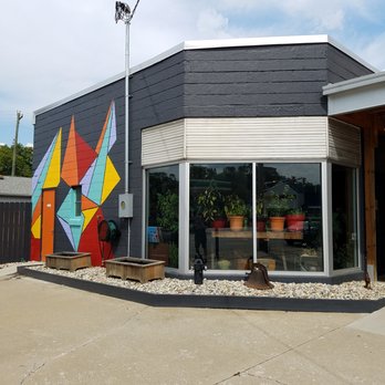 eMbers Station - exterior of the sunroom - Cocktail Bars Near Me - Rensselaer, Indiana eMbers Station - exterior of the sunroom - Cocktail Bars Near Me - Rensselaer, Indiana