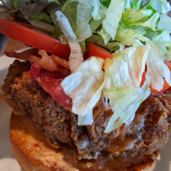 Browns Socialhouse Albany - Chicken sandwich - Pubs Near Me - Edmonton, Alberta