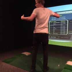The Golf Lounge - Golfing
