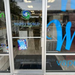 Wade's World Smoke Shop