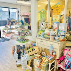 Lavender and Play - We have a bright and open space with beautiful toys!