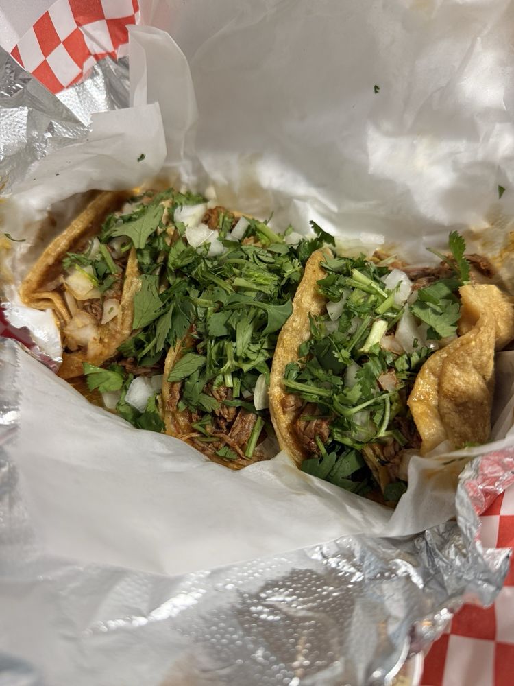Caty’s Tacos Logo