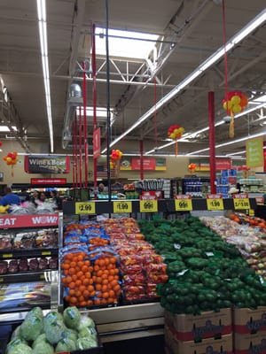 Grocery Outlet by null