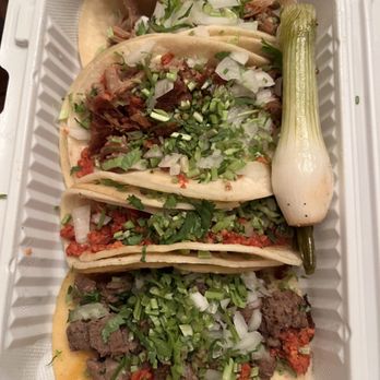 Tacos El Bronco - The best carne tacos in BK! - Food Trucks Near Me - Brooklyn, New York